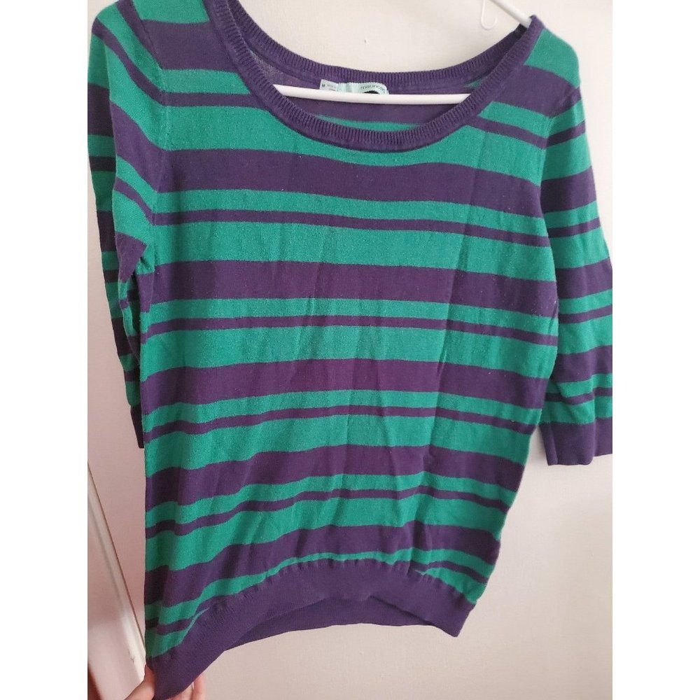 Maurices Green and Navy Medium Scoop Women's Shirt